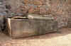 sarcophage de St Romain visible au cimetie